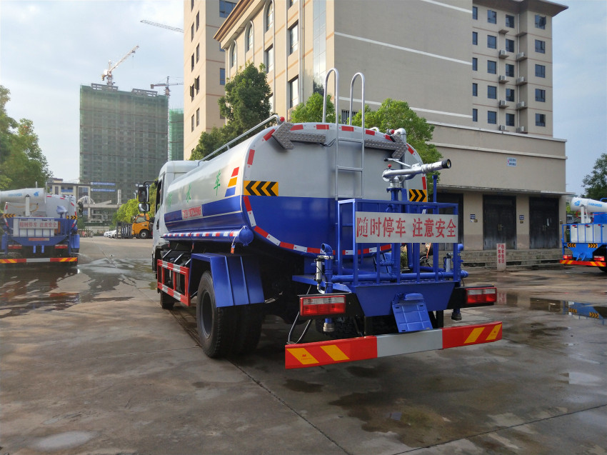 如何正確購買選擇灑水車,程力集團 如何正確購買選擇灑水車,程力集團