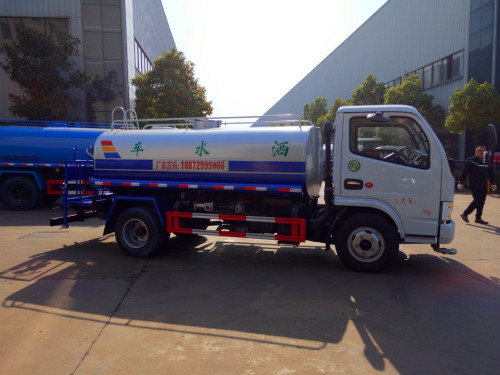 5噸灑水車圖片方位展示 5噸灑水車圖片方位展示