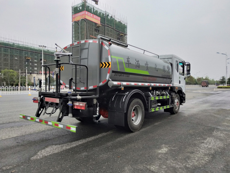 15噸灑水車 15噸灑水車