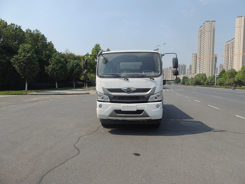 12方灑水車 12方灑水車